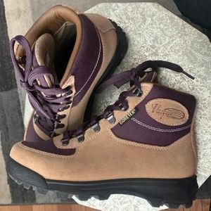 Vasque Gortex boots
